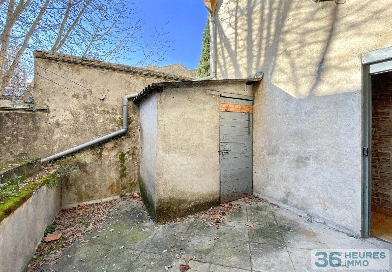Appartement en R+1 à rénover 