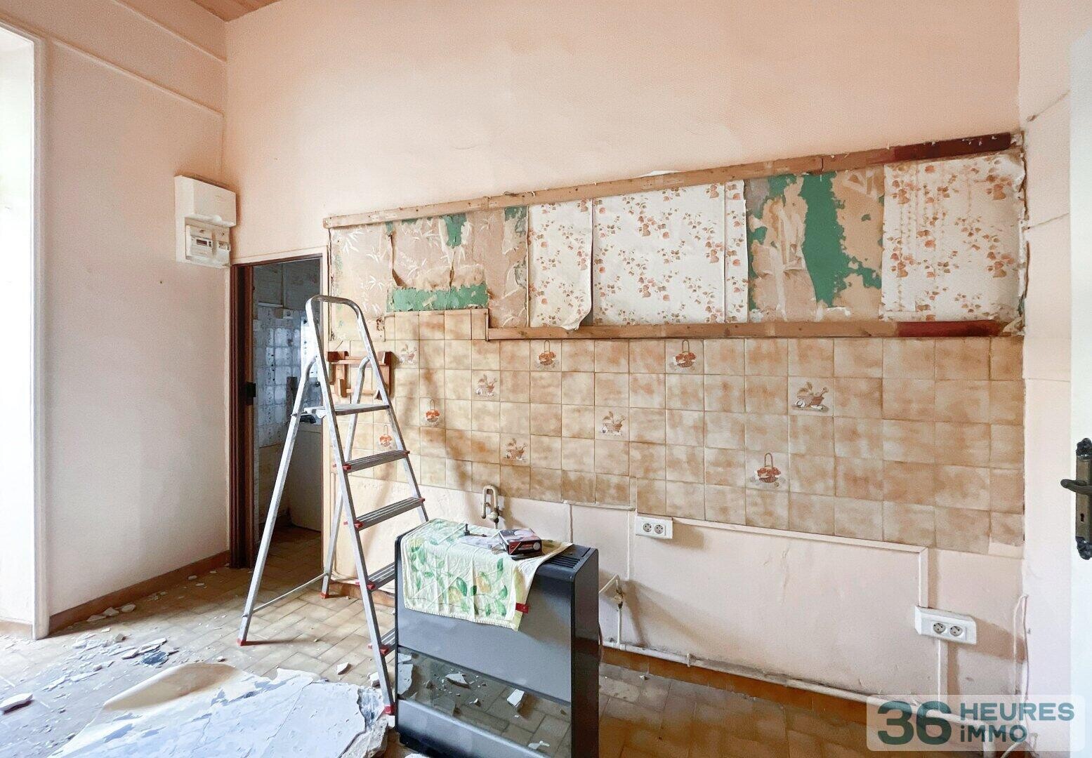 Appartement en R+1 à rénover 