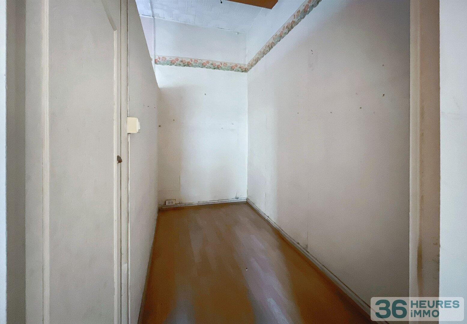 Appartement en R+1 à rénover 