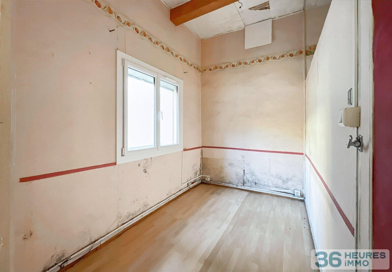 Appartement en R+1 à rénover 