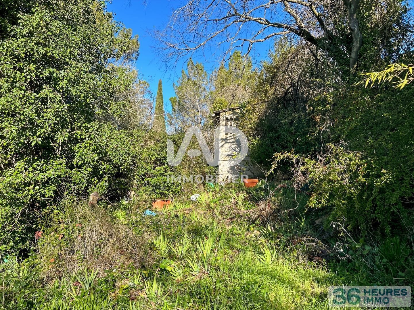 Nîmes - Quartier Route d'Uzès - mazet à rénover