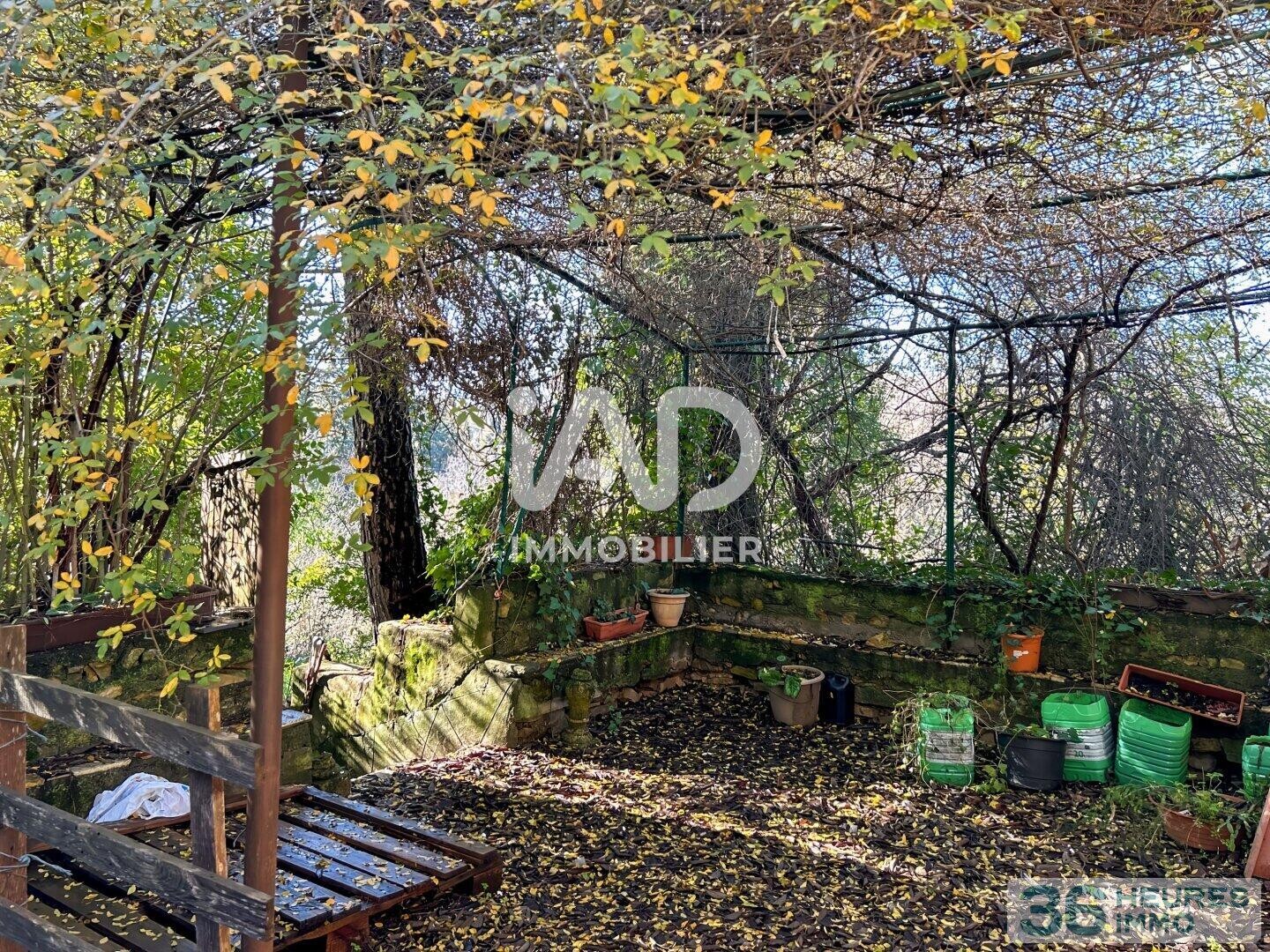 Nîmes - Quartier Route d'Uzès - mazet à rénover