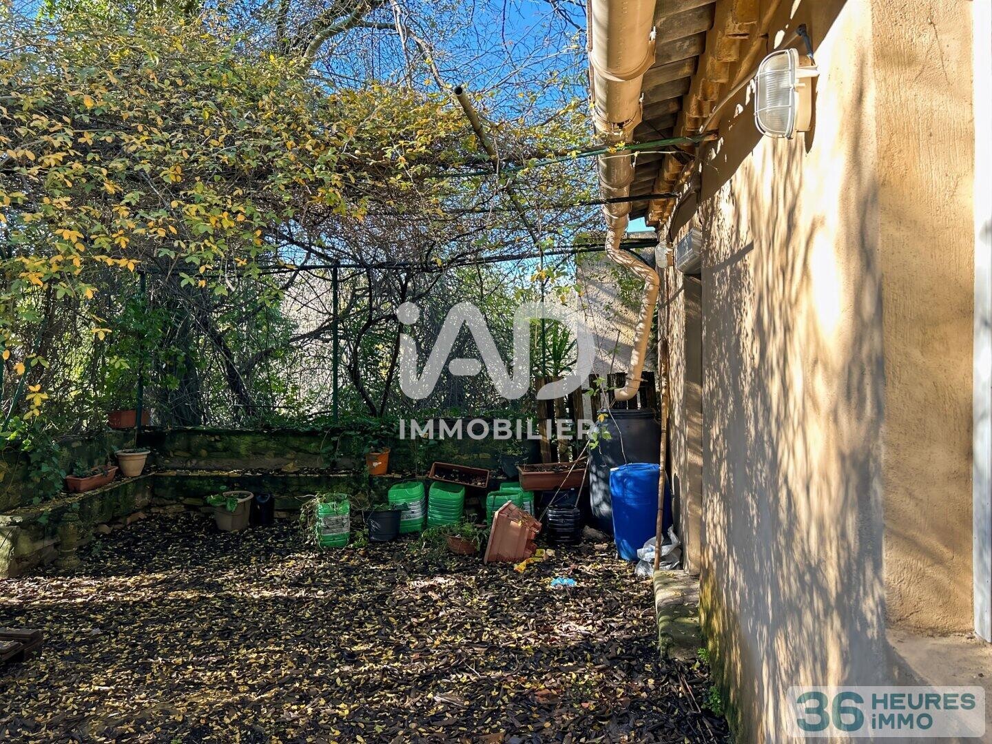 Nîmes - Quartier Route d'Uzès - mazet à rénover