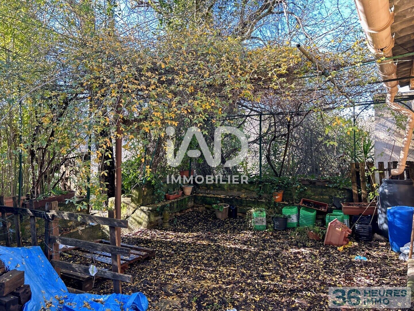 Nîmes - Quartier Route d'Uzès - mazet à rénover