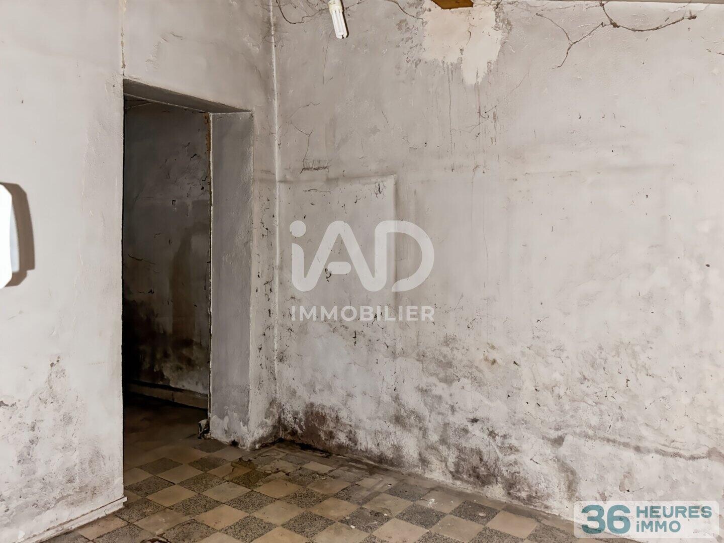 Nîmes - Quartier Route d'Uzès - mazet à rénover