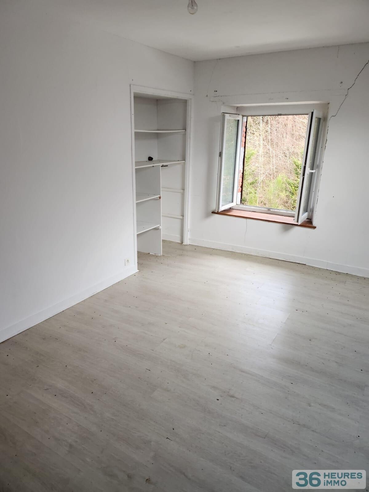 Maison forestière à la Neuville aux Haies (Commune de THILAY)