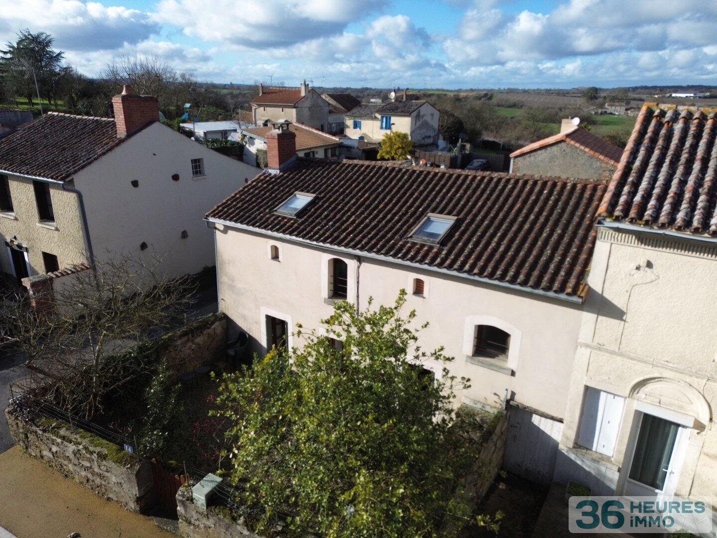 Maison Clere Sur Layon 5 pièce(s) 84 m2