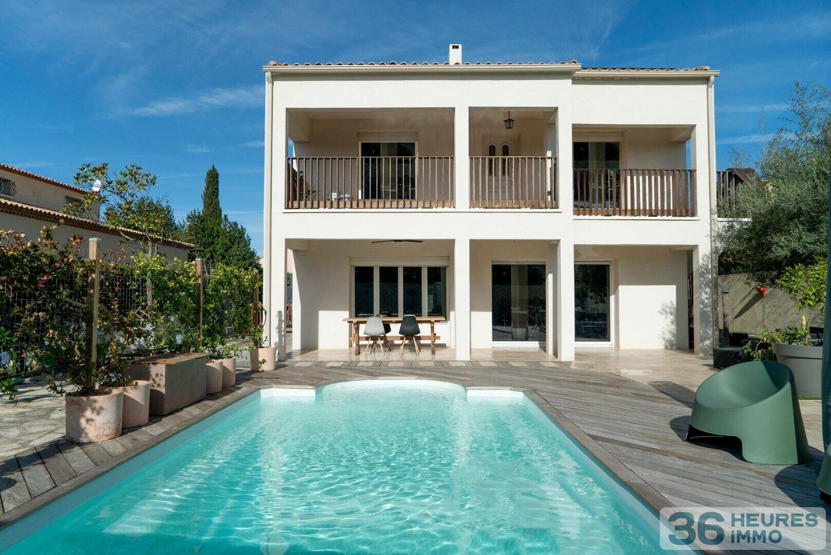 Villa 7 pièces avec piscine et studio