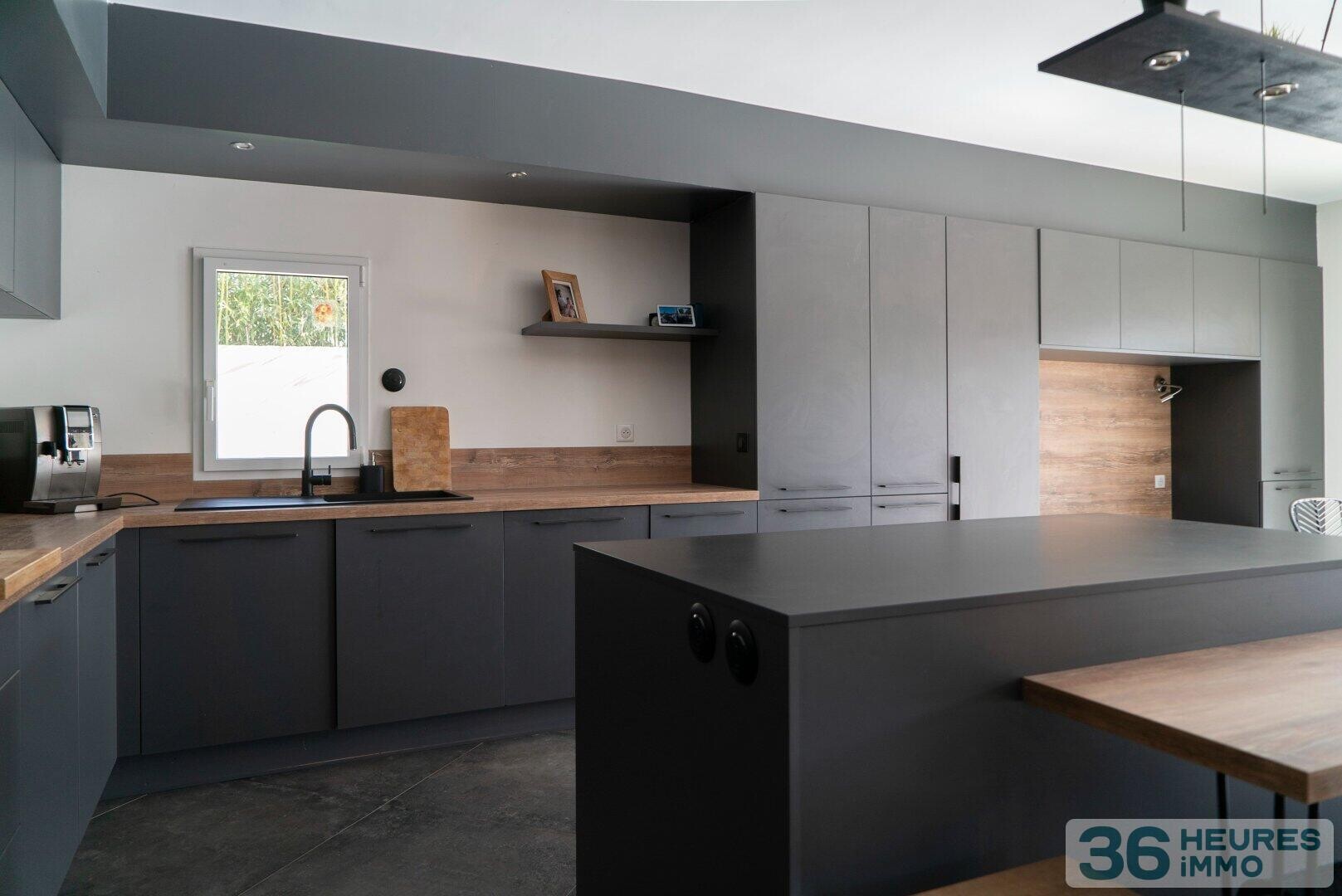 Villa 7 pièces avec piscine et studio