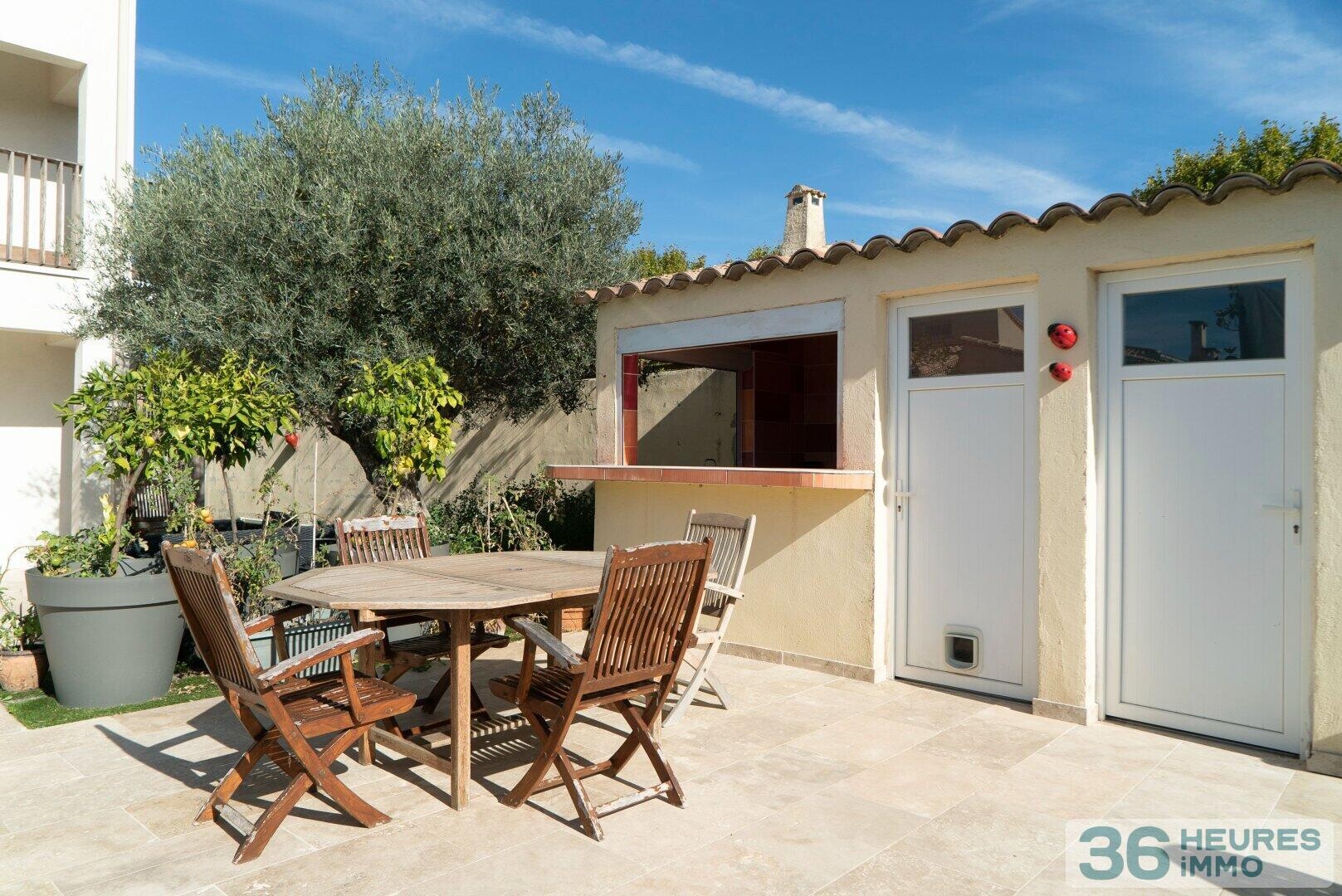 Villa 7 pièces avec piscine et studio