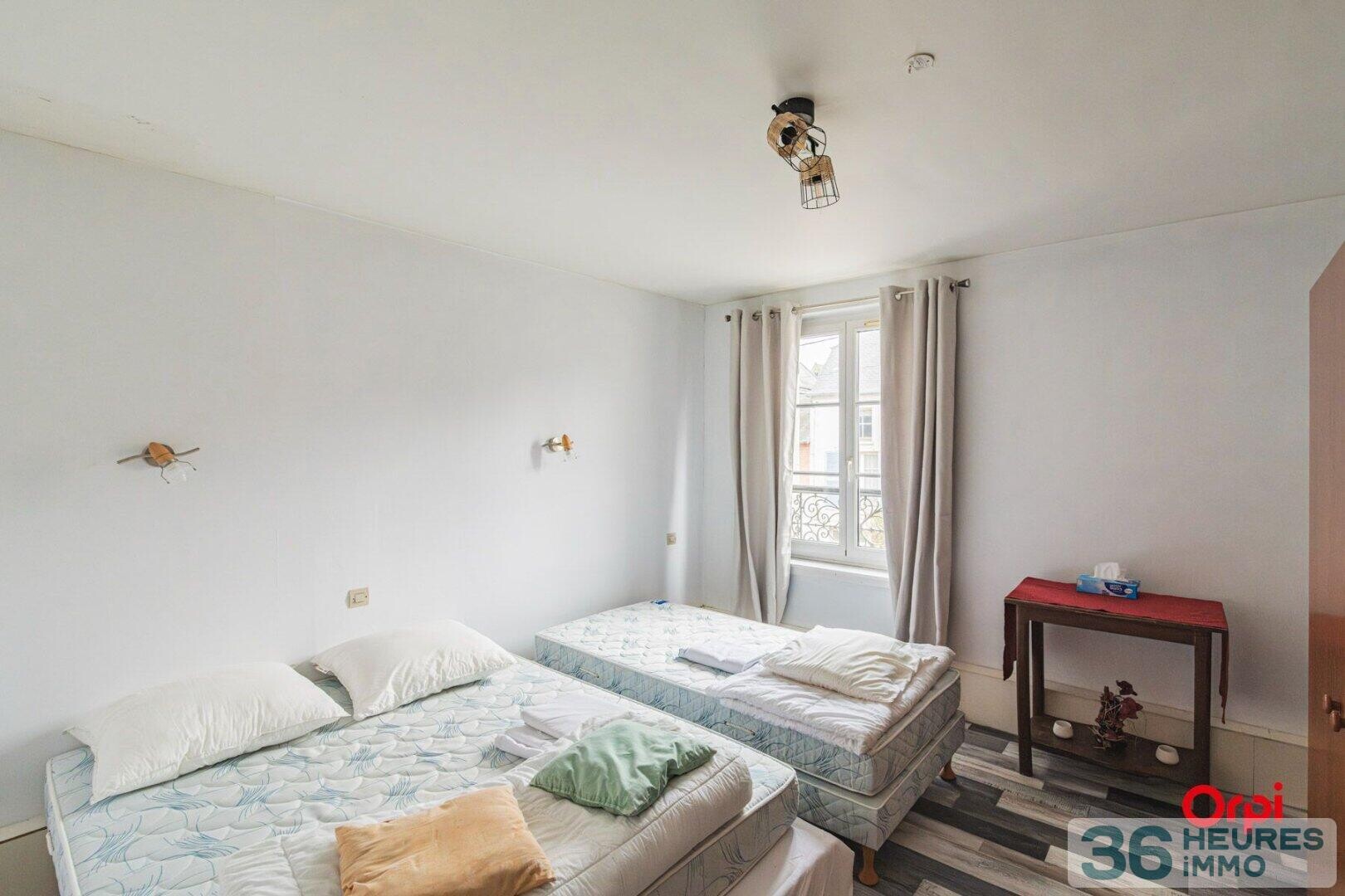 Maison à vendre-restaurant-appartement-chambres d'hôtes 