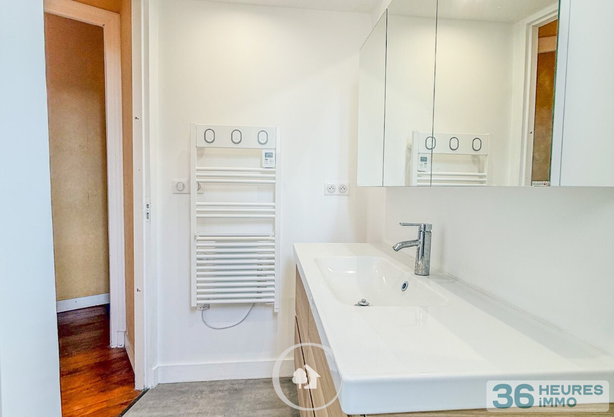 MAISON FAMILIALE T5 - 4 CHAMBRES - COUR INTERIEUR - GARAGE