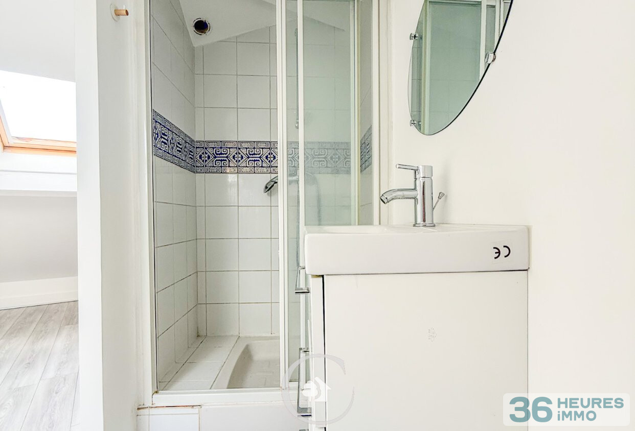 MAISON FAMILIALE T5 - 4 CHAMBRES - COUR INTERIEUR - GARAGE