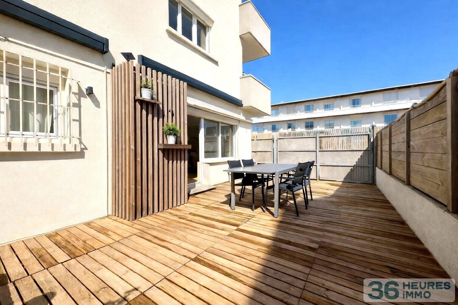 T3 de 60 m2 avec deux terrasses et parking, à deux pas de la mer !