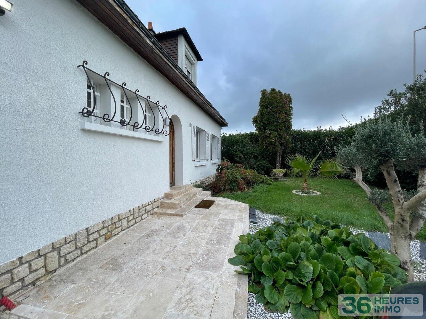 Maison avec grand terrain