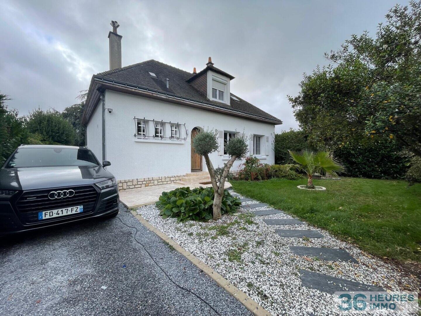 Maison avec grand terrain