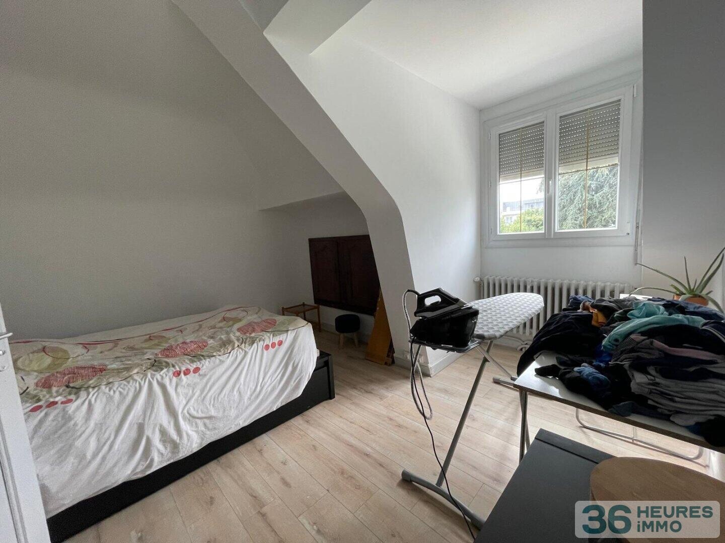 Maison avec grand terrain