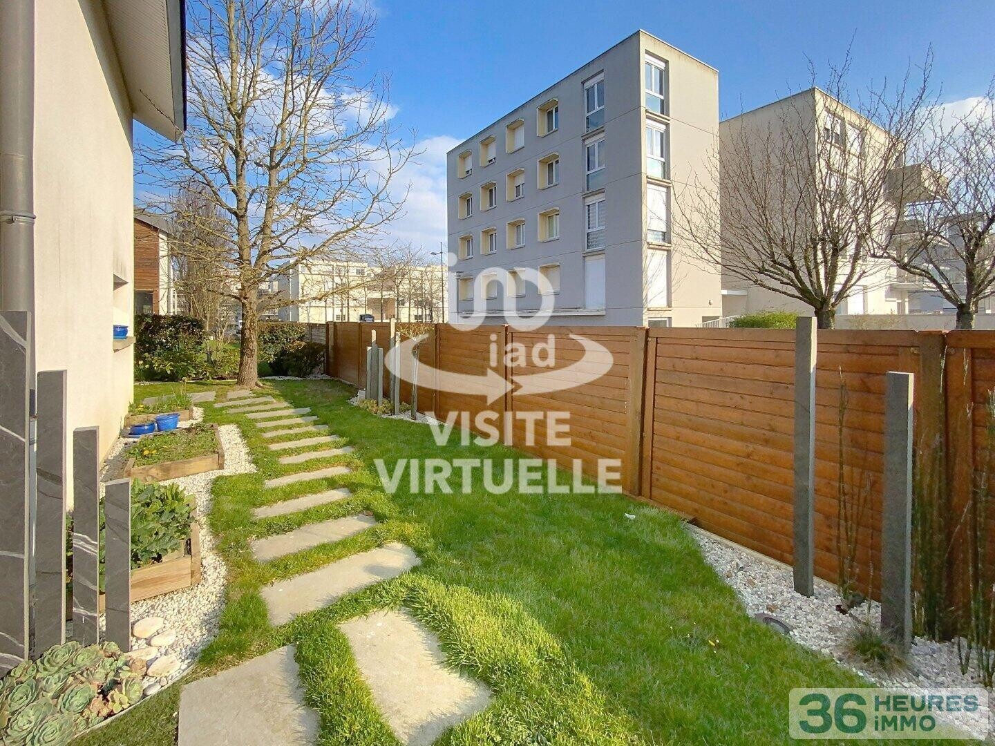 MAISON AVEC JARDIN 3 CHAMBRES SDE ET SDB DOUBLE GARAGE