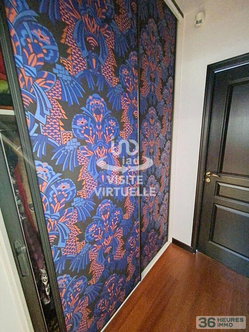 MAISON AVEC JARDIN 3 CHAMBRES SDE ET SDB DOUBLE GARAGE