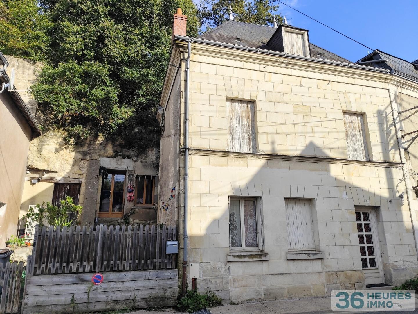   255 m² de terrain Opportunité à Saisir - Maison de Ville avec Beau Potentiel à Villaines-les-Rochers