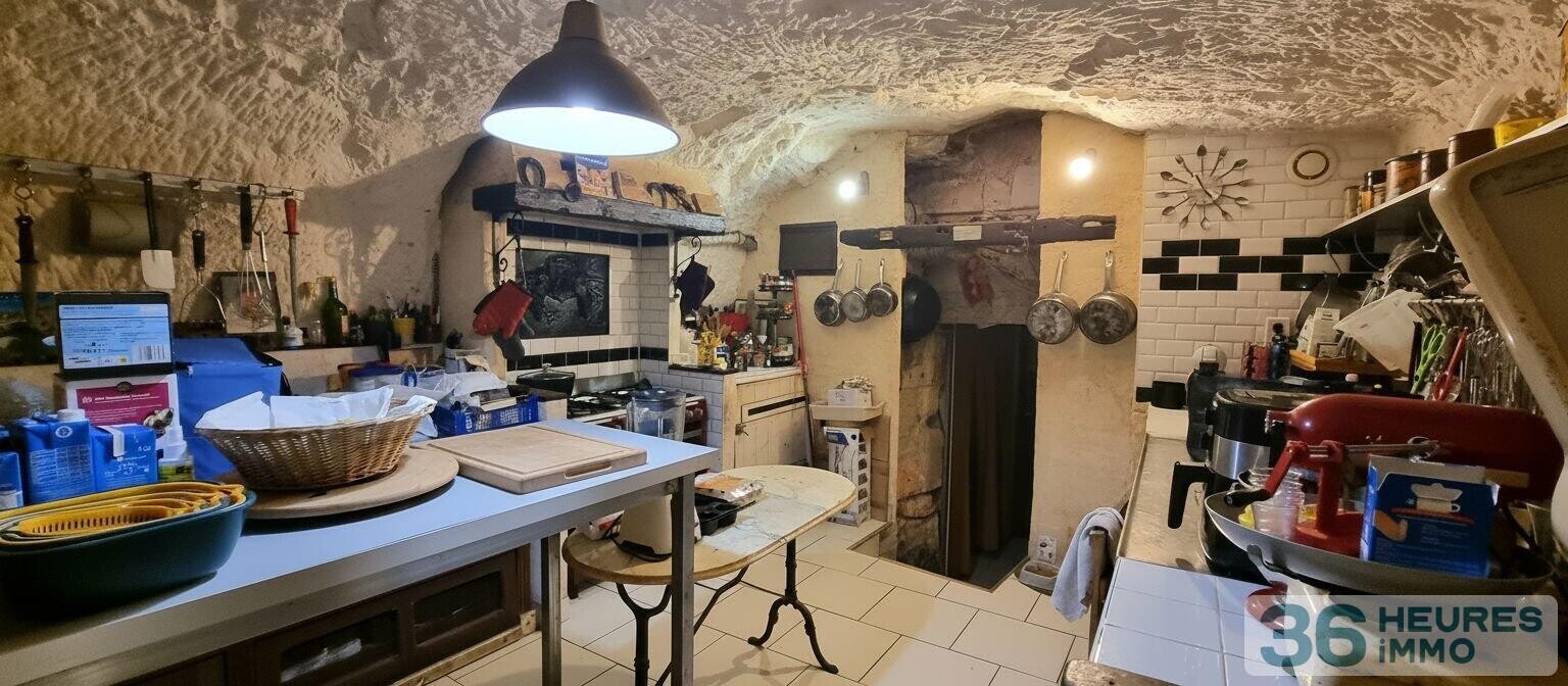   255 m² de terrain Opportunité à Saisir - Maison de Ville avec Beau Potentiel à Villaines-les-Rochers