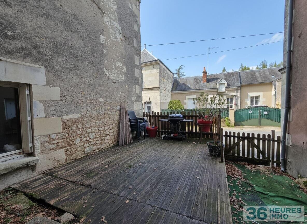   255 m² de terrain Opportunité à Saisir - Maison de Ville avec Beau Potentiel à Villaines-les-Rochers