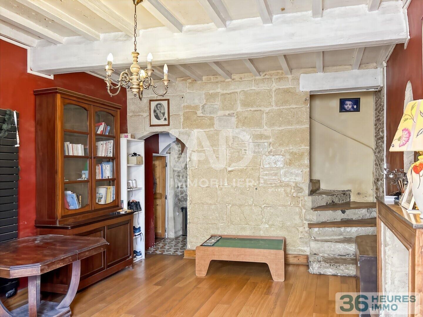 Beauvoisin - Maison de ville 226 m2 jardin garage et piscine