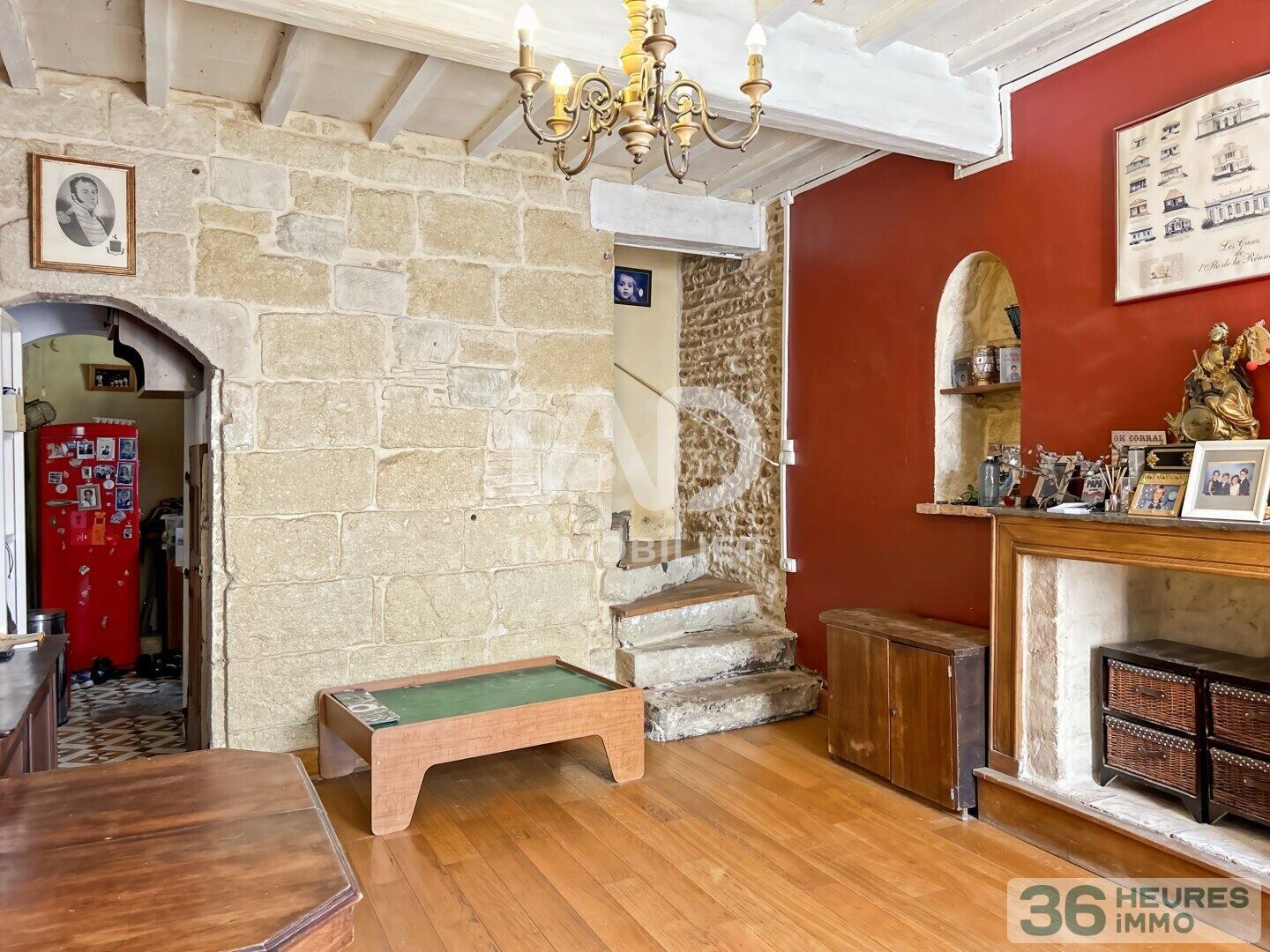 Beauvoisin - Maison de ville 226 m2 jardin garage et piscine