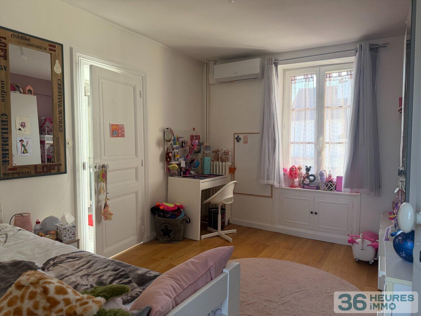 MAISON DE CARACTERE AUX VOLUMES EXCEPTIONNELS A ERAGNY