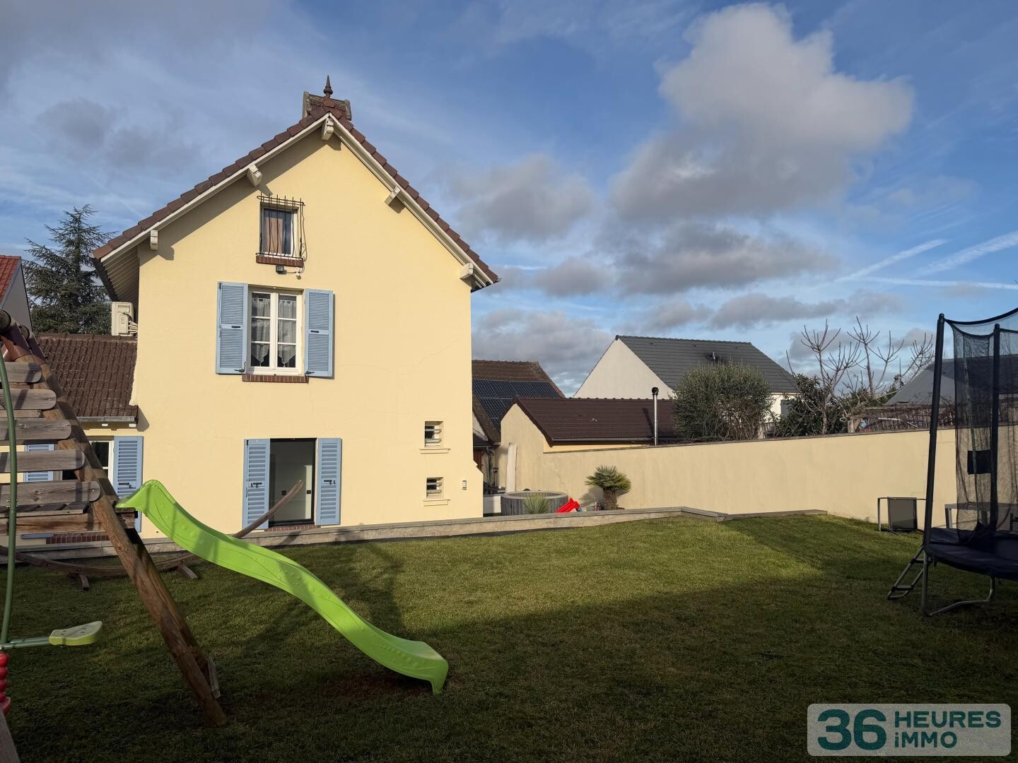 MAISON DE CARACTERE AUX VOLUMES EXCEPTIONNELS A ERAGNY