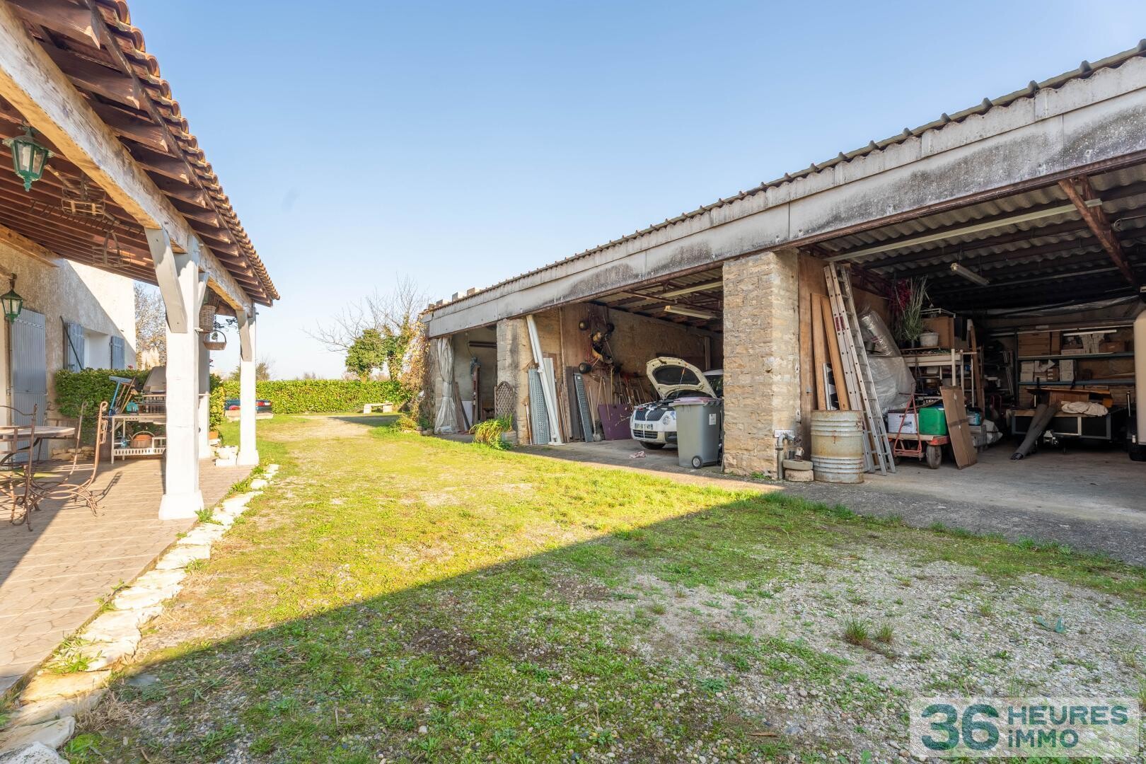 Maison Pusignan avec dépendances