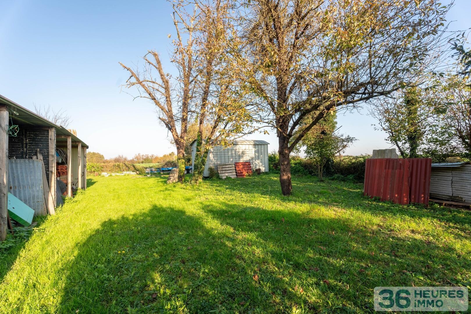 Maison Pusignan avec dépendances