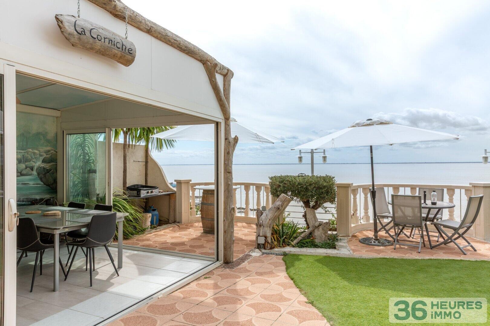 Villa d'exception avec chemin à flanc de falaise et grotte privée  - proche Royan vue Océan