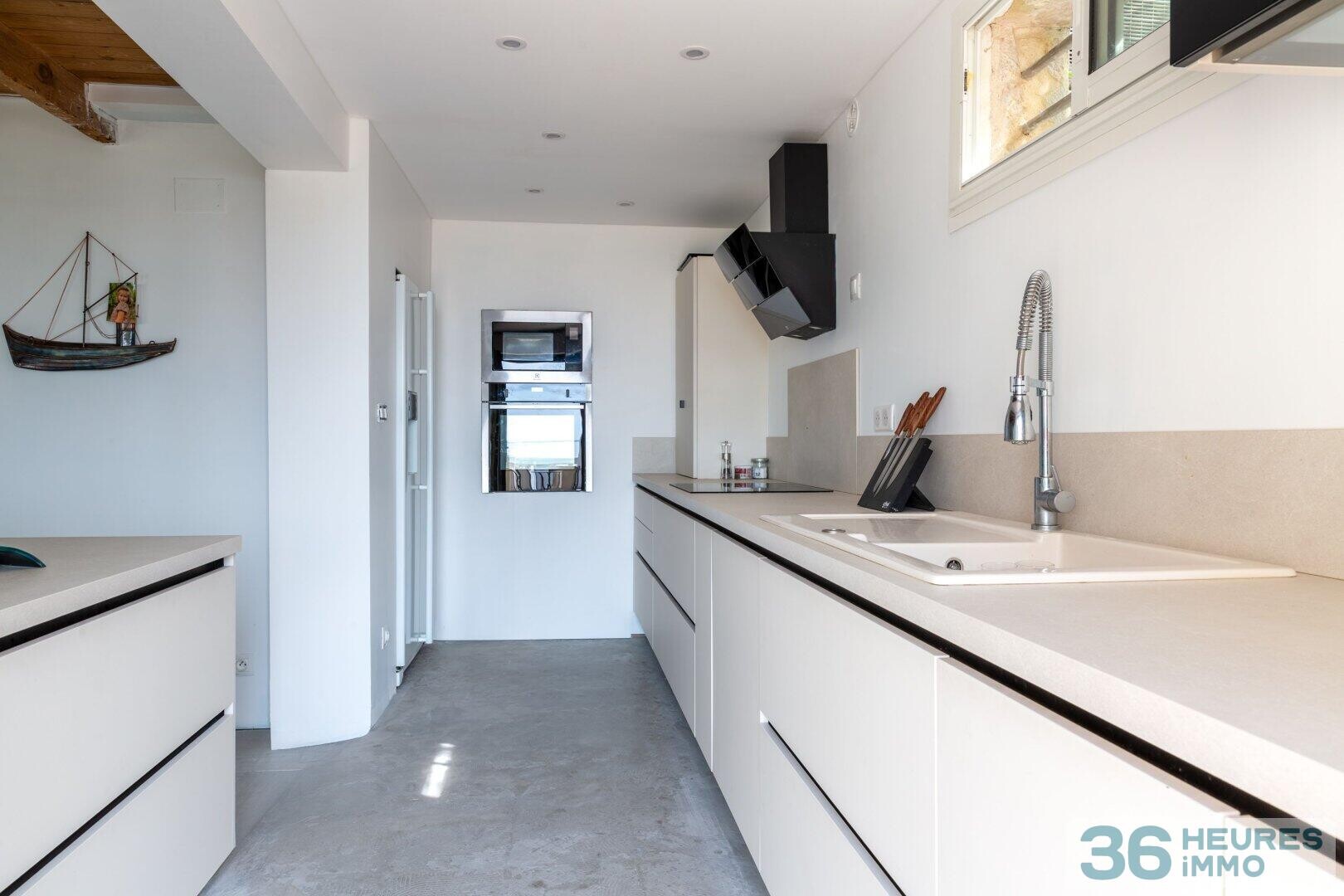 Villa d'exception avec chemin à flanc de falaise et grotte privée  - proche Royan vue Océan