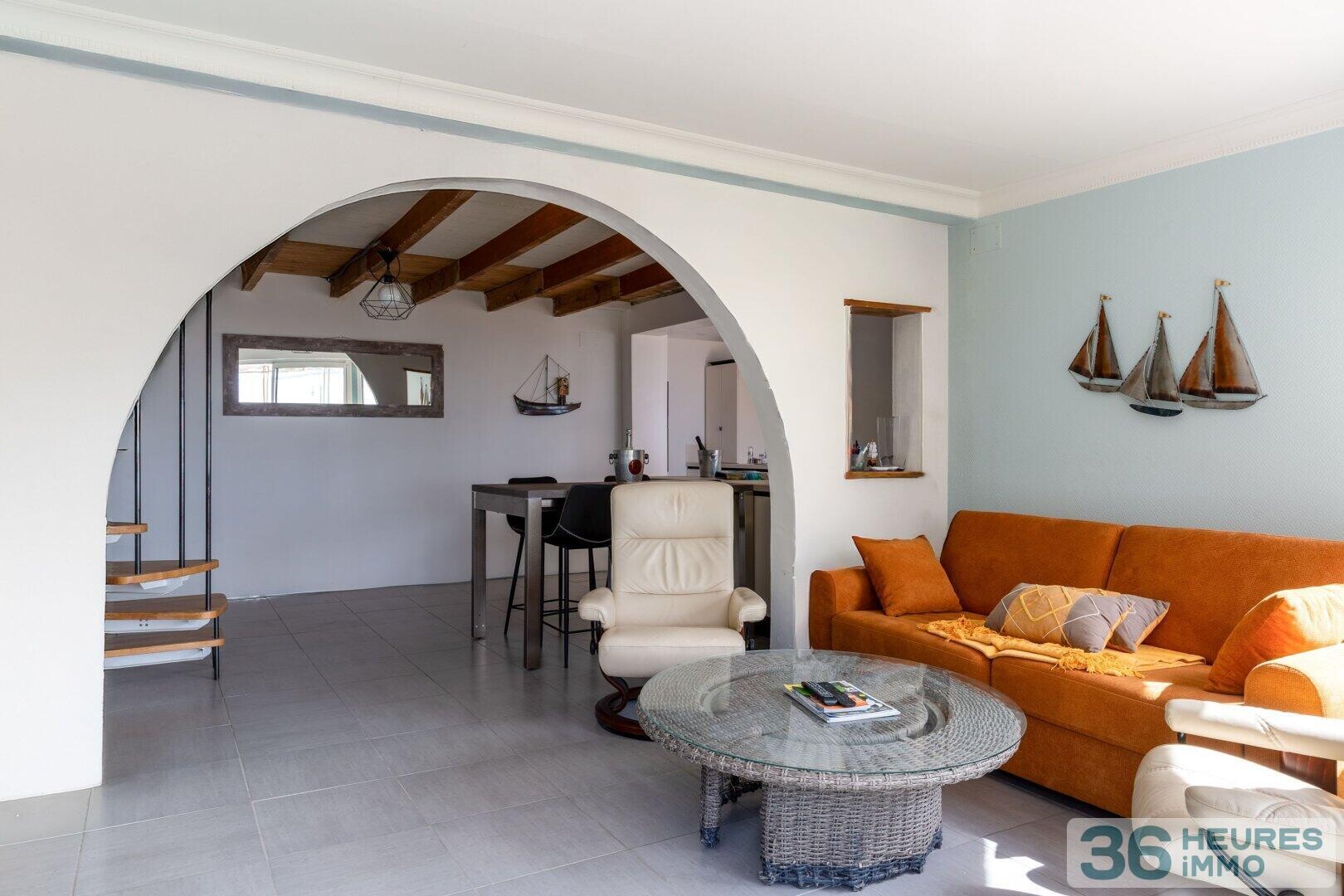 Villa d'exception avec chemin à flanc de falaise et grotte privée  - proche Royan vue Océan