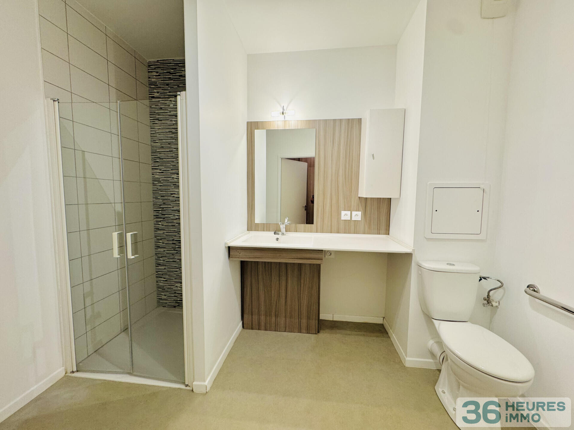 A PROXIMITE IMMEDIATE DE STRASBOURG F2 DANS RESIDENCE SENIORS