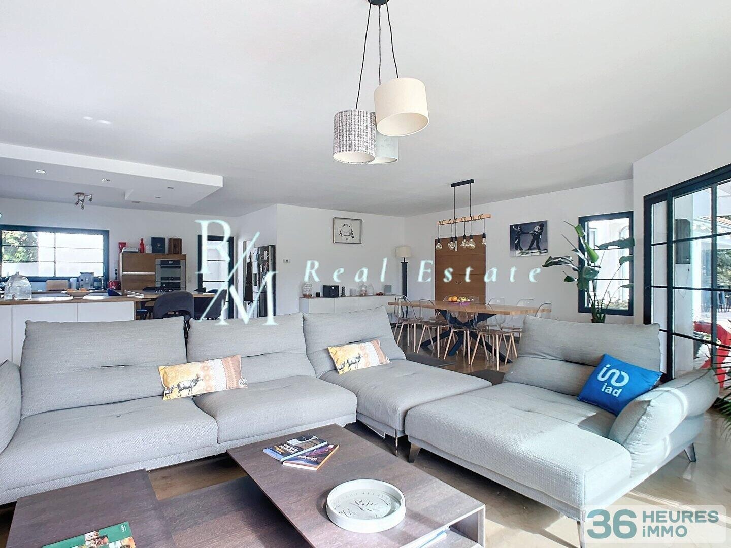 Villa contemporaine à Rognes