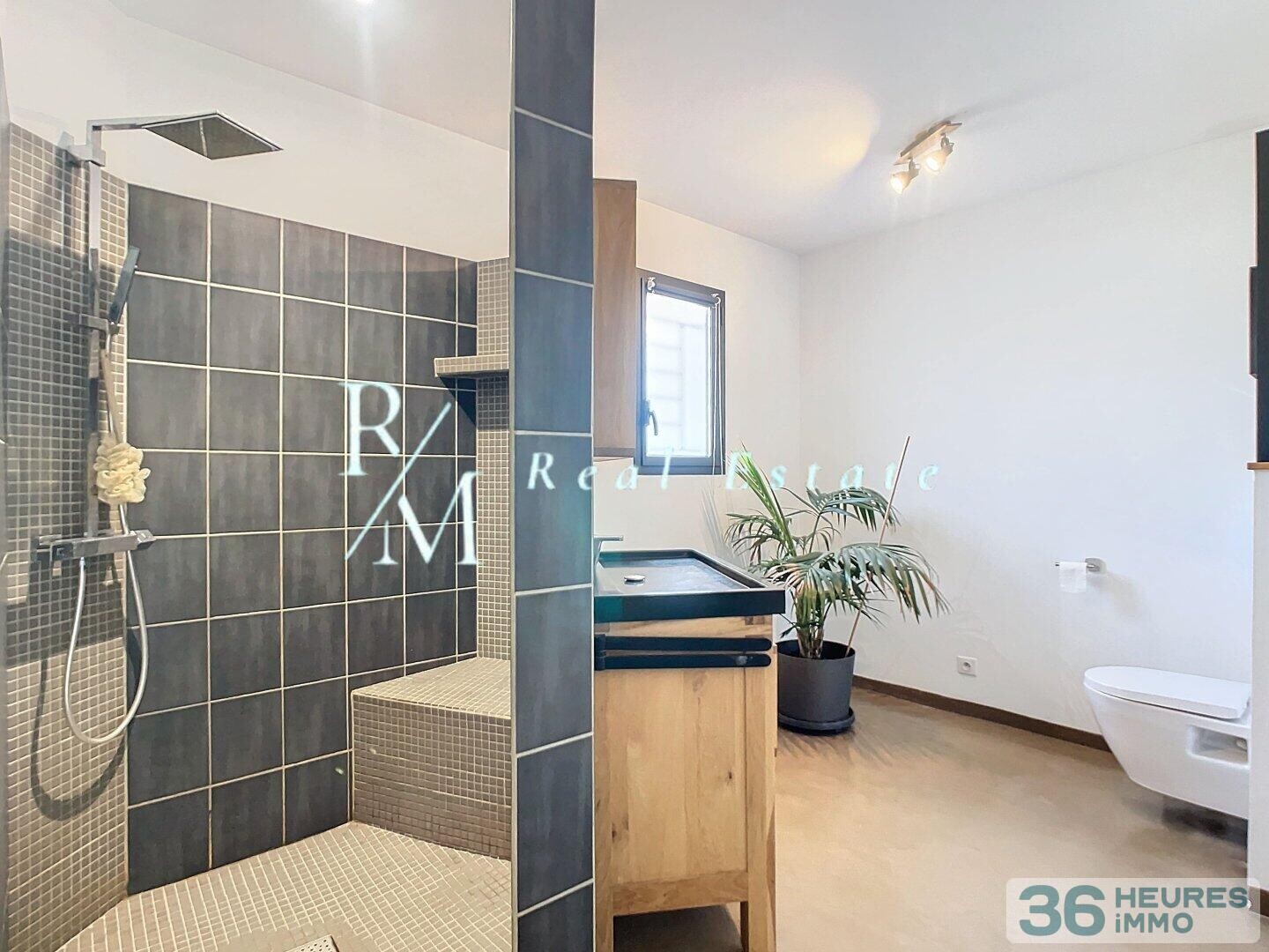 Villa contemporaine à Rognes