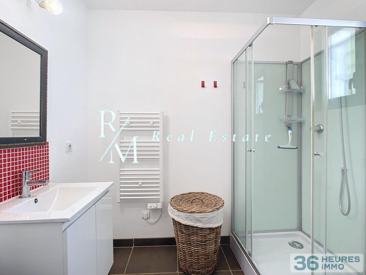 Villa contemporaine à Rognes