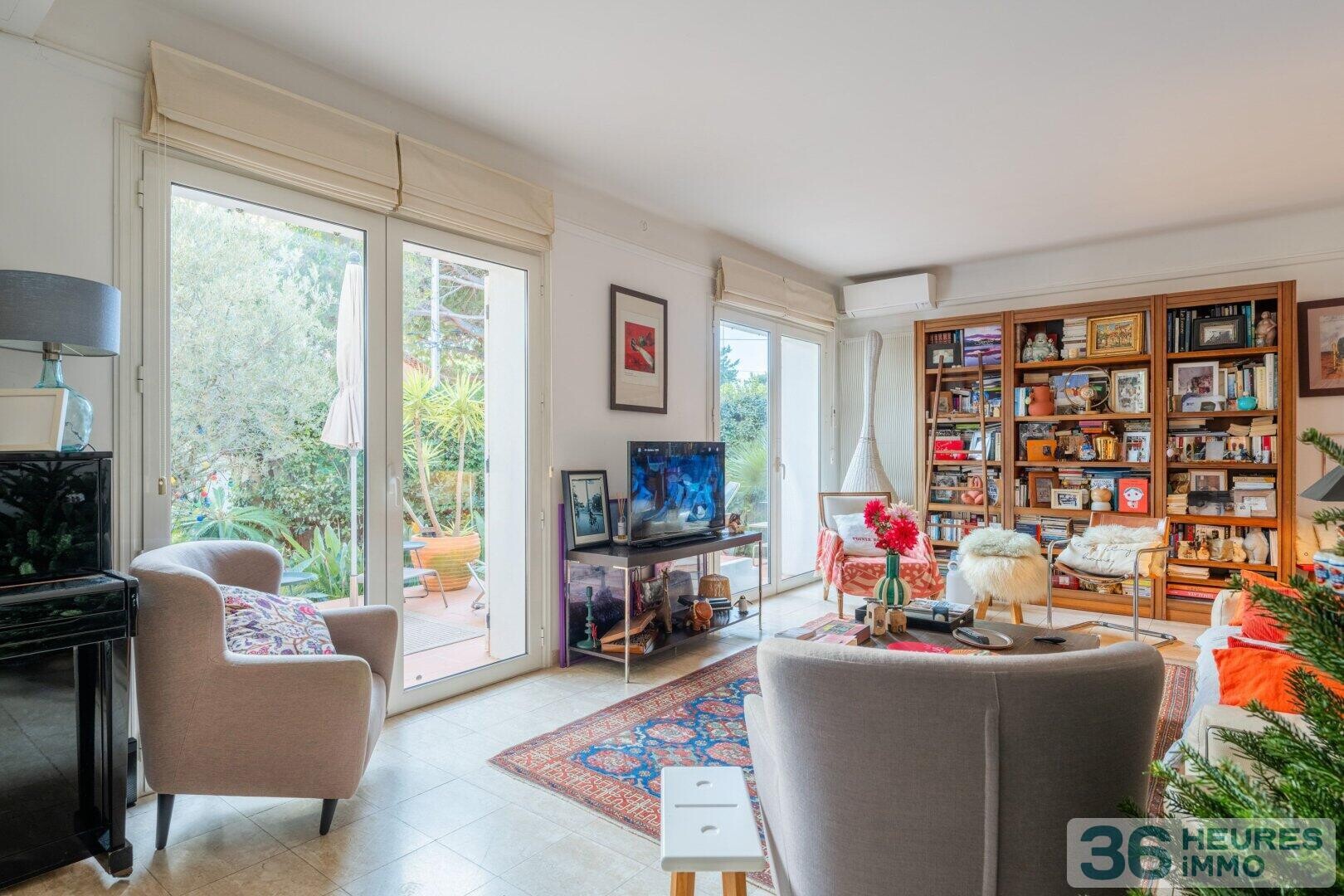 Maison de ville vue mer