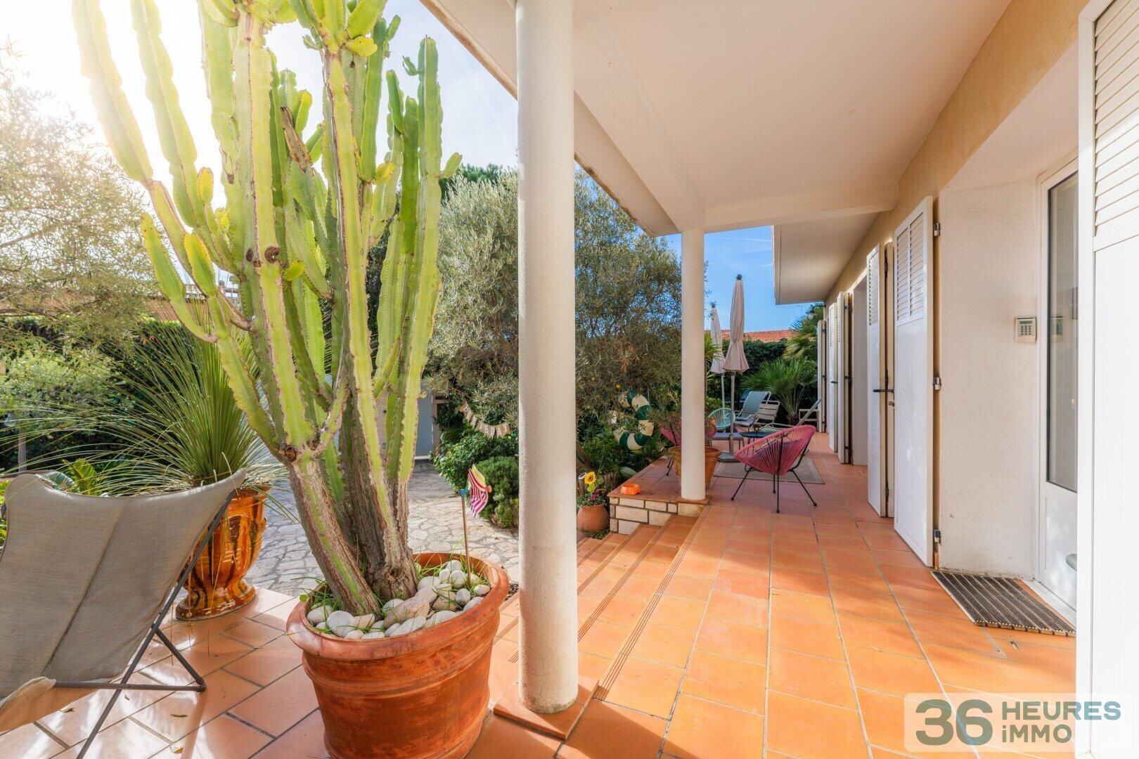 Maison de ville vue mer