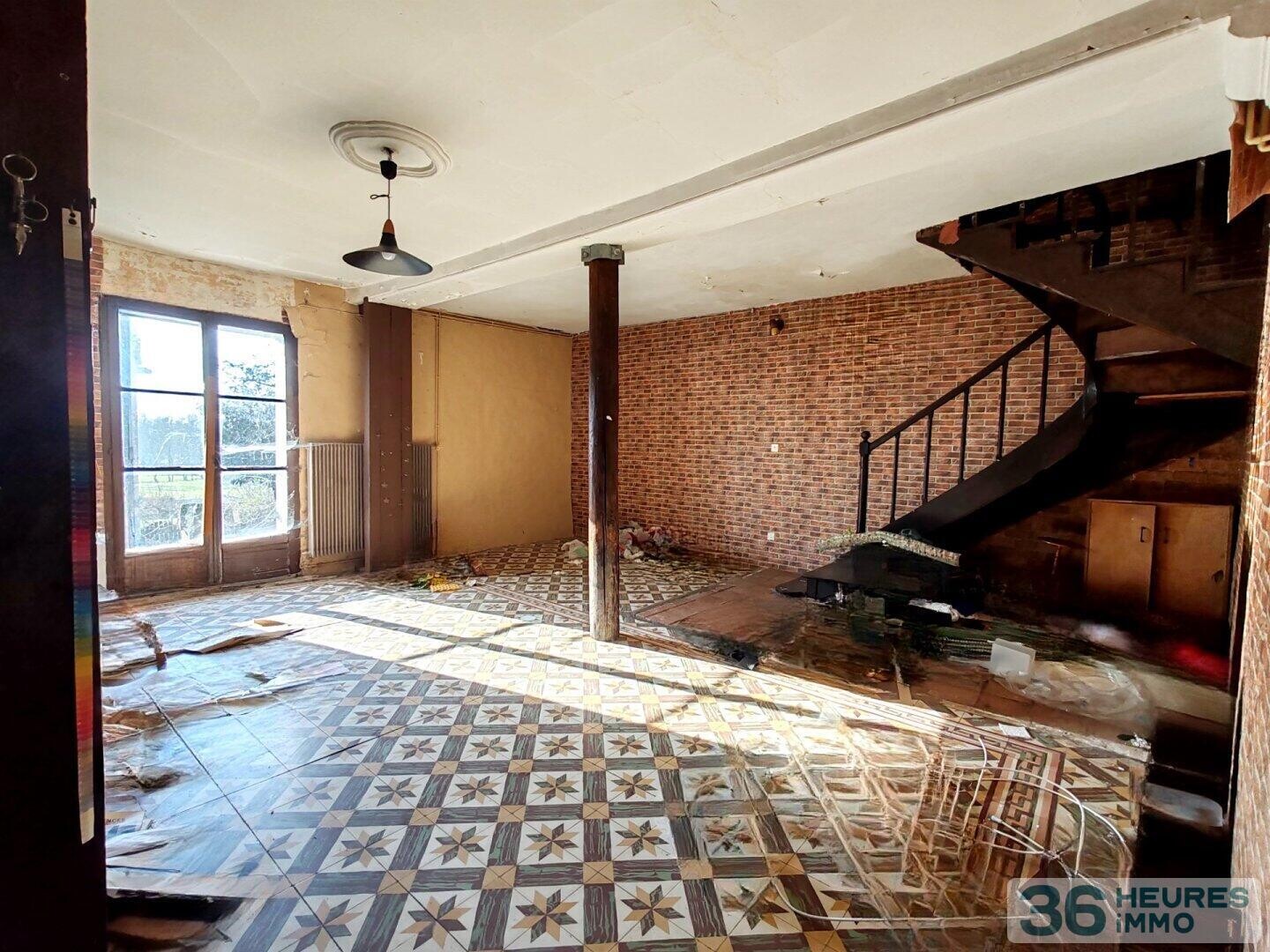 MAISON DE BOURG A RENOVER 