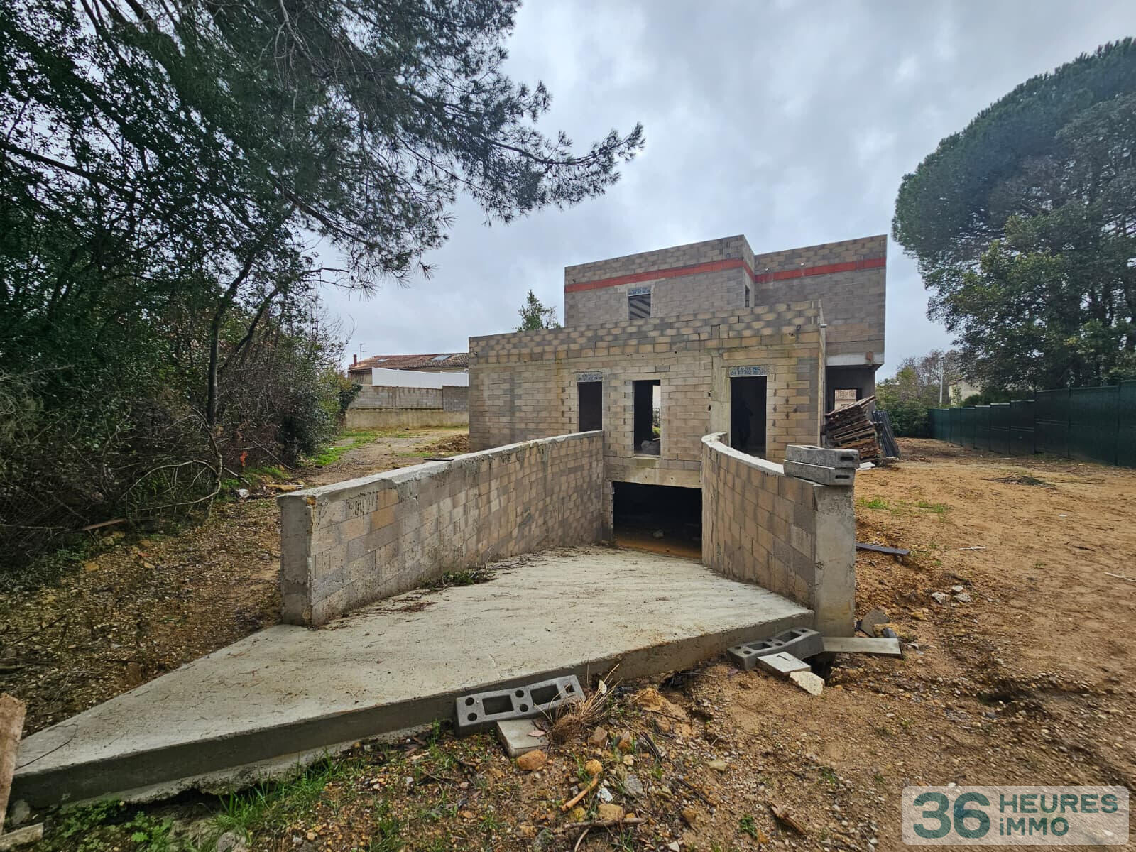 ST GEORGES D'ORQUES VILLA  DE 300 m2 SUR 1235 M2 DE TERRAIN vendu H.E H.A