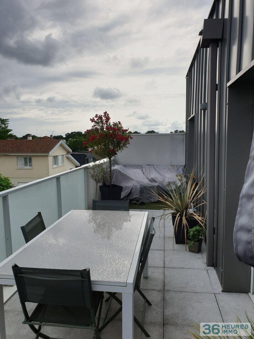 Appartement T2 3ème et dernier étage Terrasse 18m² Robert Picqué