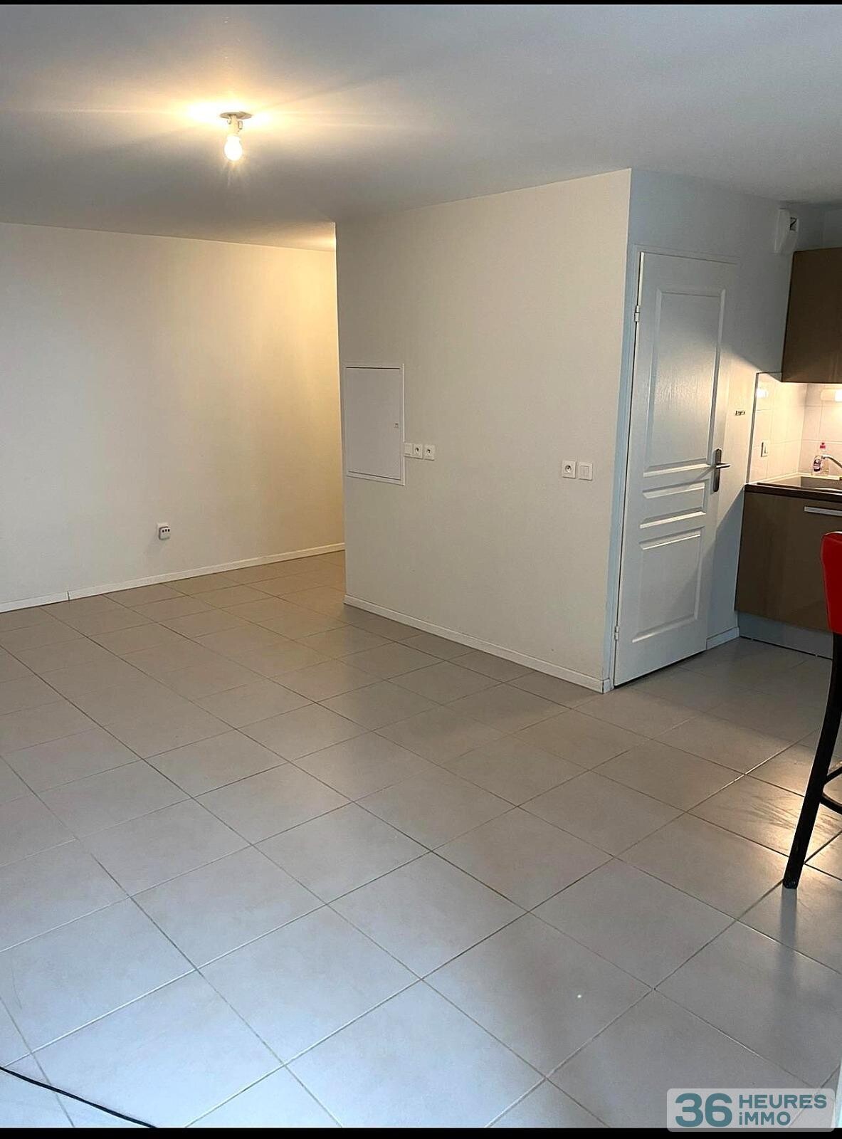 APT T2 AVEC LOGGIA, JARDINET ET PARKING ARCACHON PROCHE PORT