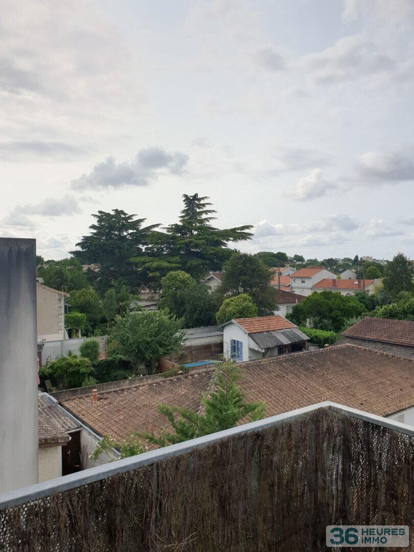 Appartement T2 3ème et dernier étage Terrasse 18m² Robert Picqué