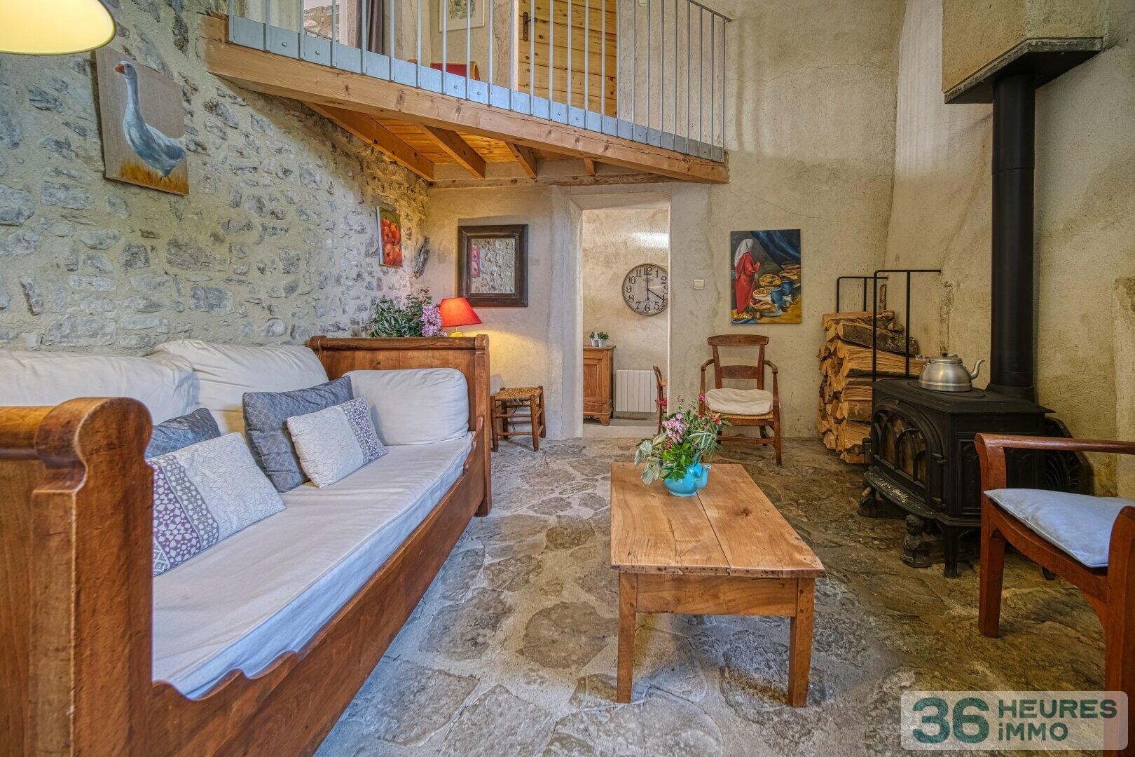 Maison en pierre à Montclar sur Gervanne