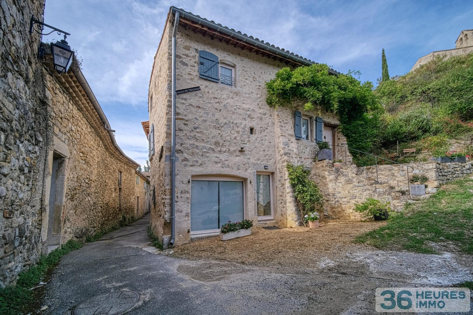 Maison en pierre à Montclar sur Gervanne