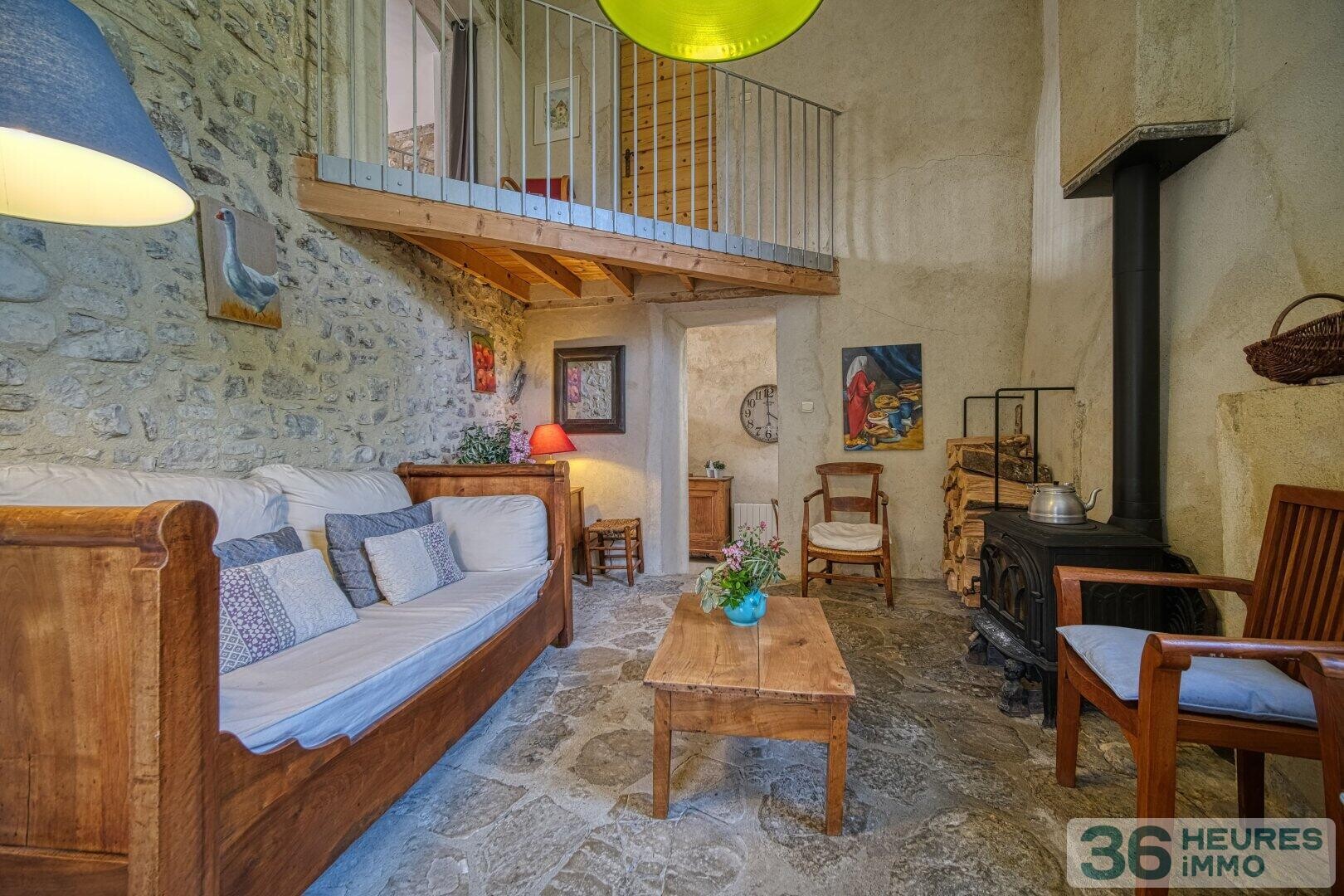 Maison en pierre à Montclar sur Gervanne