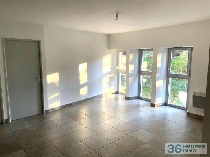 Appartement dans résidence avec piscine